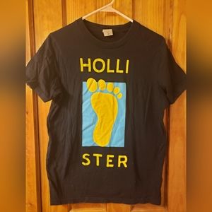 Hollister Graphic Tee-Footprint